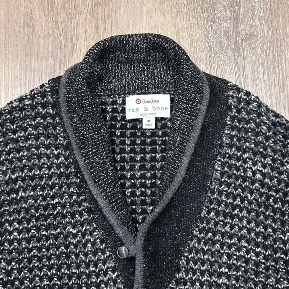 pending deletion unavail - Picture 2 of 9